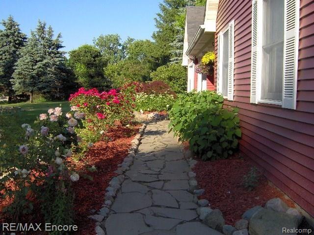 5395 Stickney Road Clarkston, MI 48348 - Photo 7 of 54 HPIM1307.JPG