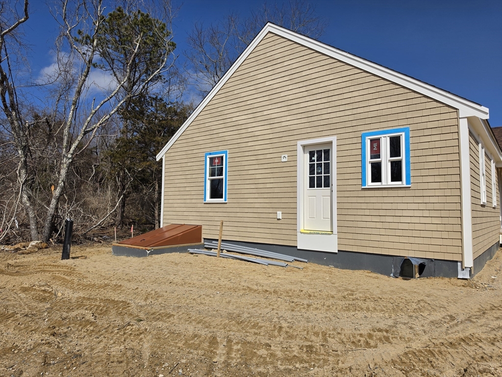 87 Acapesket Road, Unit 2B Falmouth, MA 02536 - Photo 3 of 6