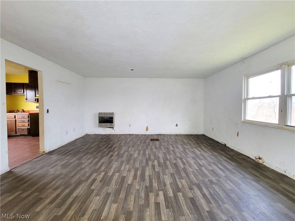 395 Garfield Heights Road Le Roy, WV 25252 - Photo 2 of 19