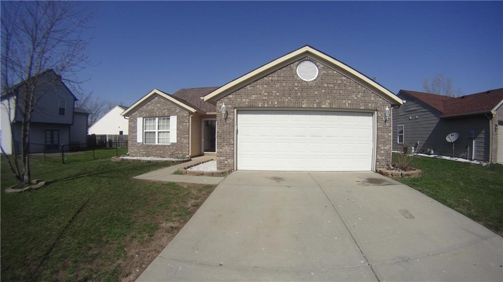 4808 May Ridge Lane Indianapolis, IN 46254 - Photo 2 of 17