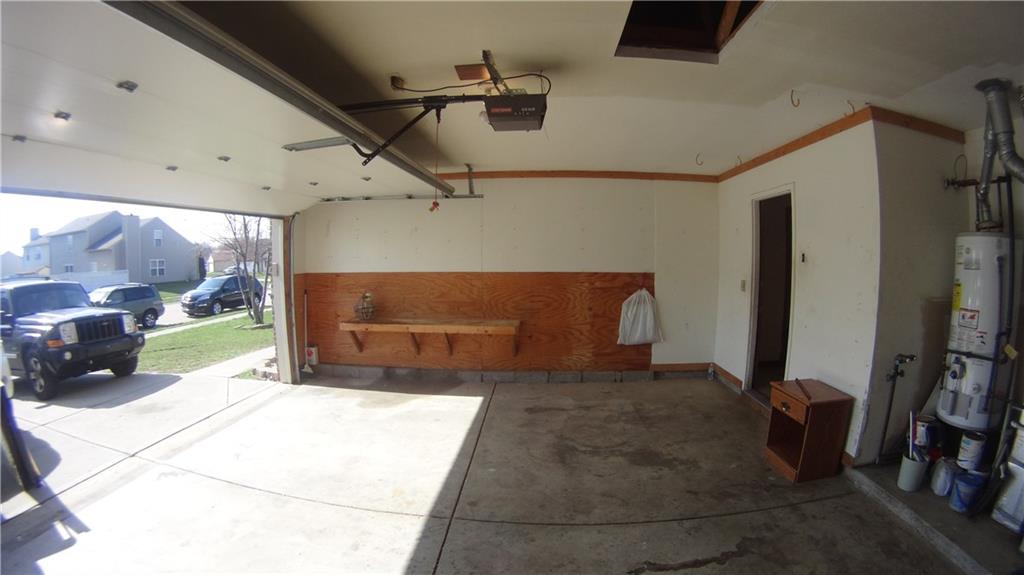 4808 May Ridge Lane Indianapolis, IN 46254 - Photo 8 of 17
