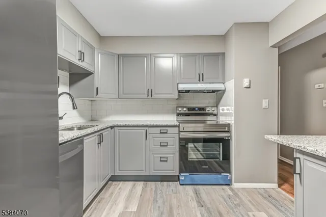 $260,000 | 807 Eves Drive, Unit 1B, Hillsborough, NJ 08844