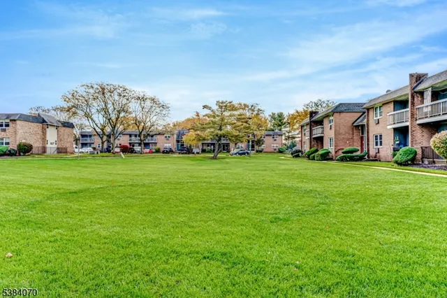 $260,000 | 807 Eves Drive, Unit 1B, Hillsborough, NJ 08844