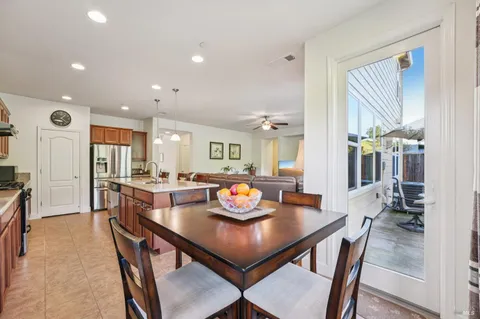 $975,000 | 1884 Woodsage Way, Santa Rosa, CA 95404