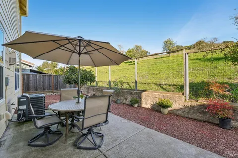 $975,000 | 1884 Woodsage Way, Santa Rosa, CA 95404