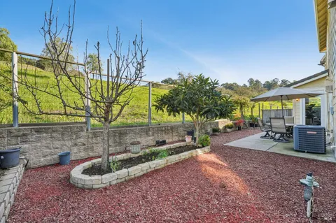 $975,000 | 1884 Woodsage Way, Santa Rosa, CA 95404