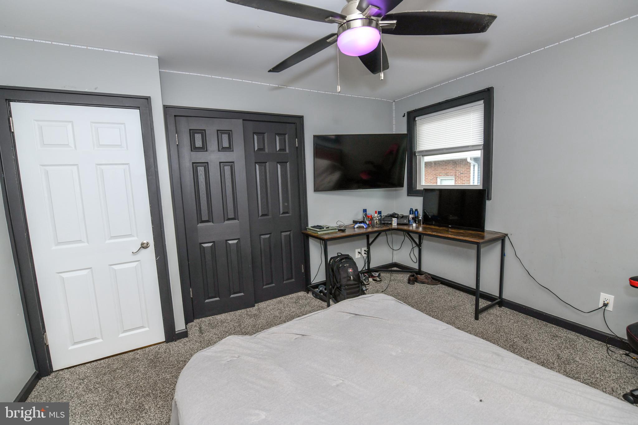 11058 Knights Road Philadelphia, PA 19154 - Photo 38 of 52