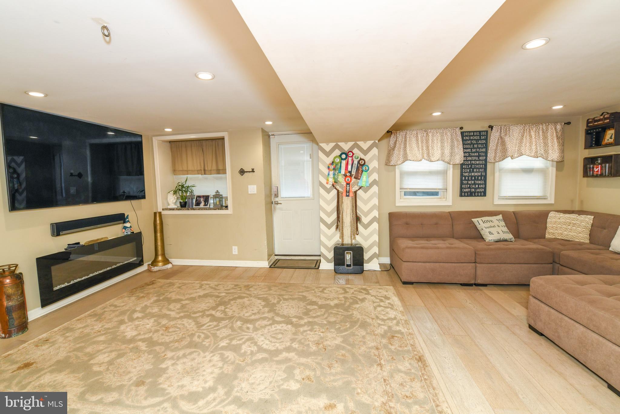 11058 Knights Road Philadelphia, PA 19154 - Photo 47 of 52