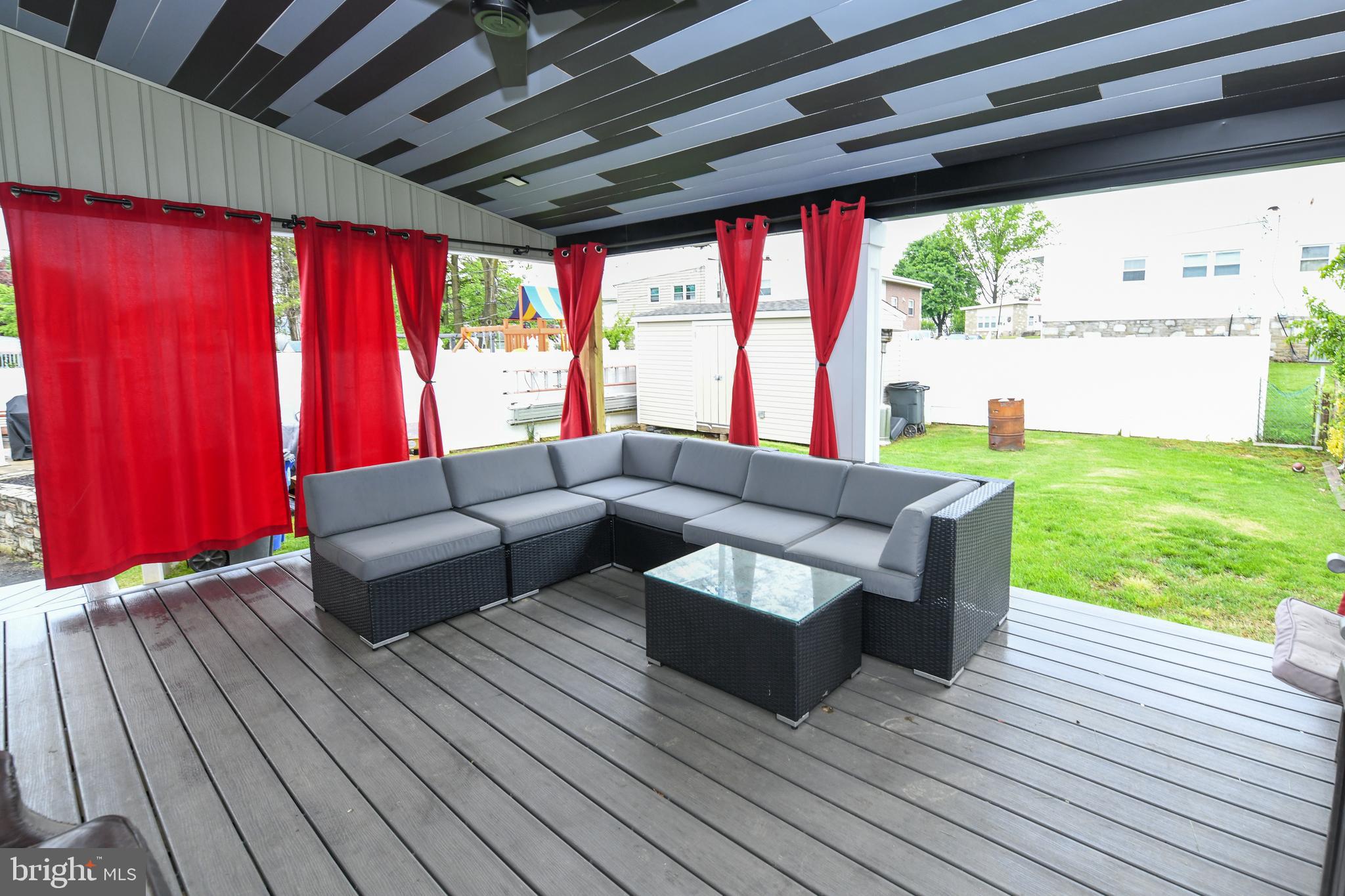 11058 Knights Road Philadelphia, PA 19154 - Photo 10 of 52 back patio