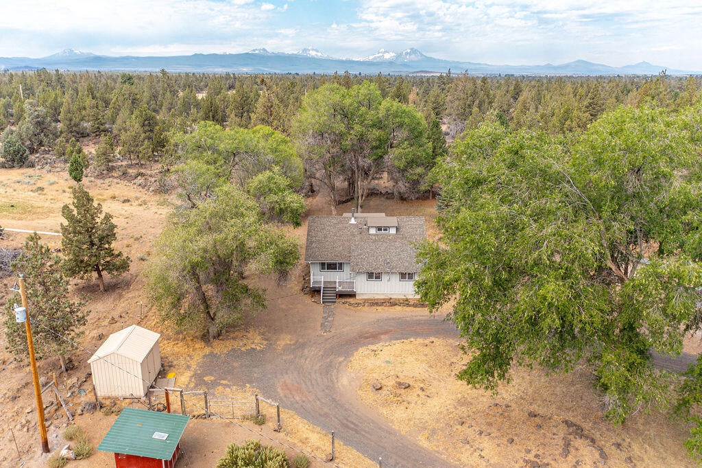 64635 Deschutes Market Road Bend, OR 97701 - Photo 3 of 55 2