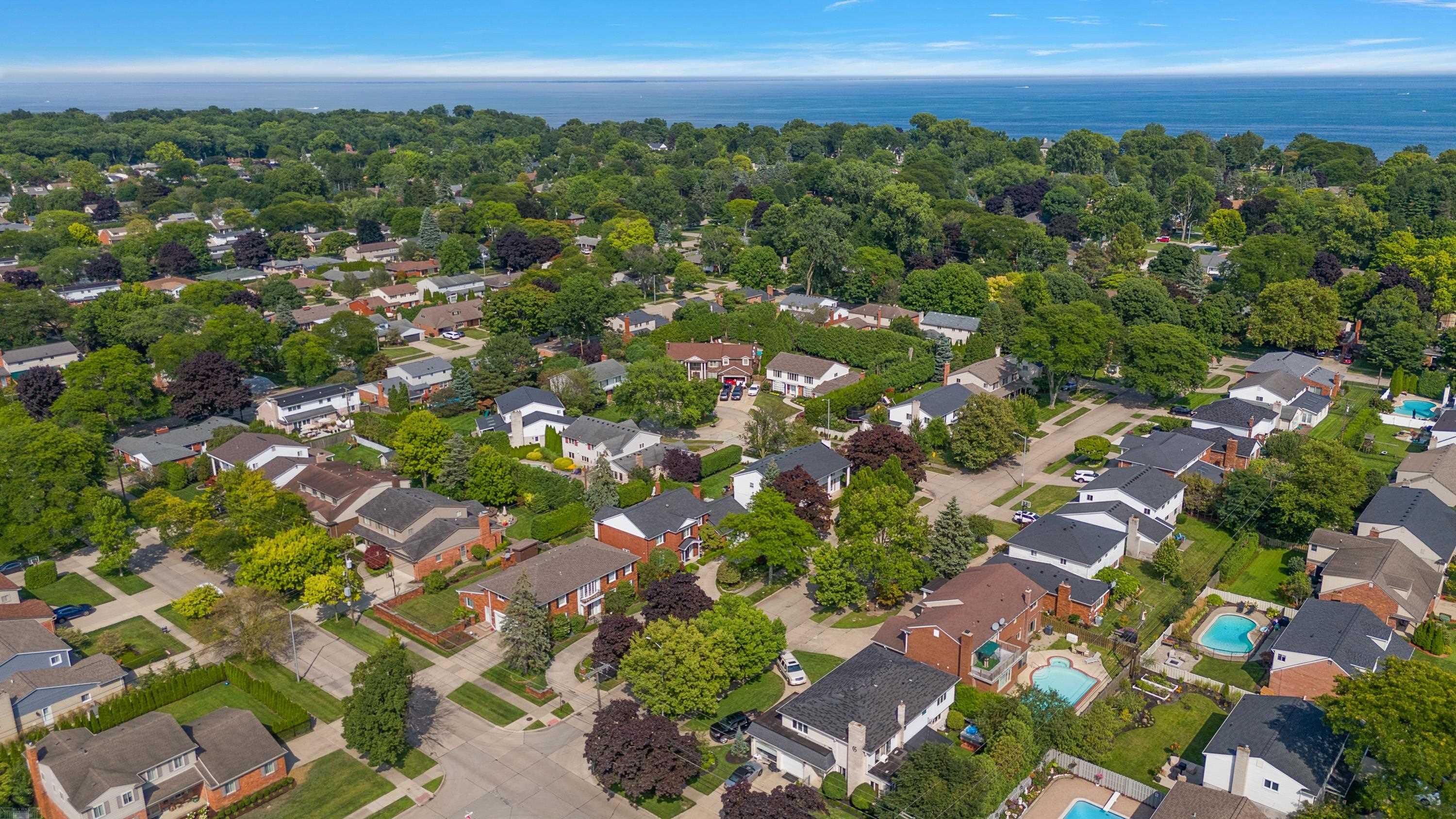656 Canterbury Road Grosse Pointe Woods, MI 48236 - Photo 68 of 77