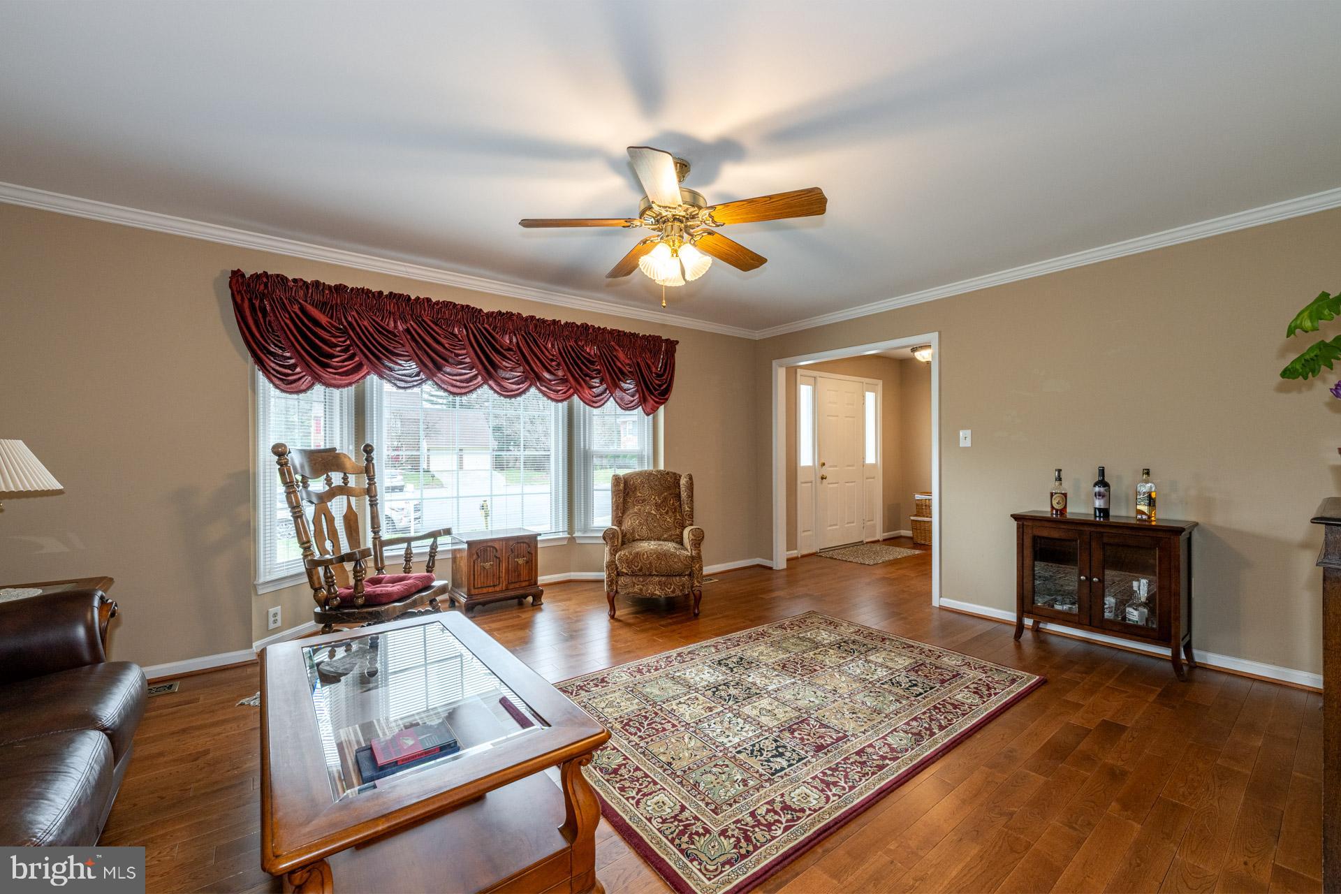 6 Foxmore Court Sterling, VA 20165 - Photo 11 of 47