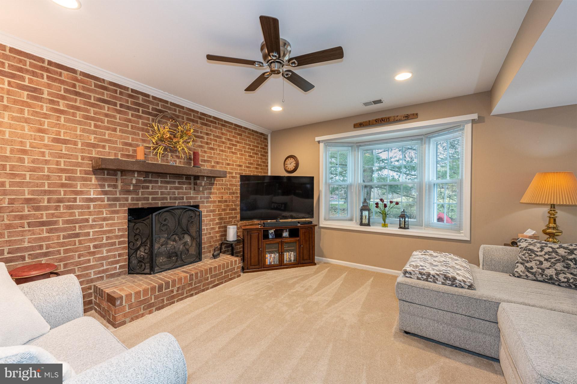 6 Foxmore Court Sterling, VA 20165 - Photo 23 of 47
