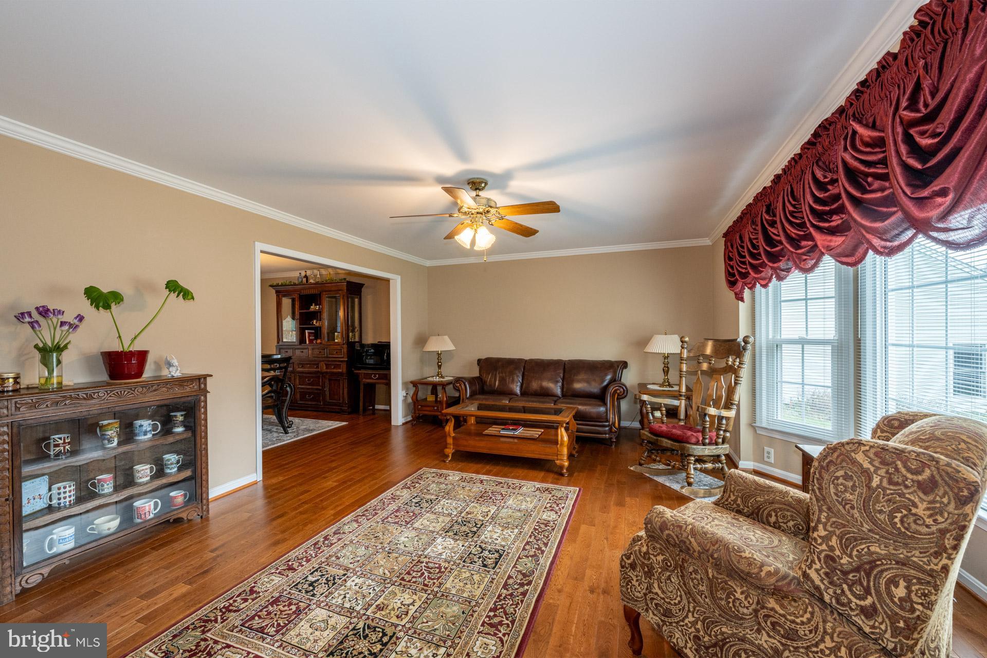 6 Foxmore Court Sterling, VA 20165 - Photo 8 of 47