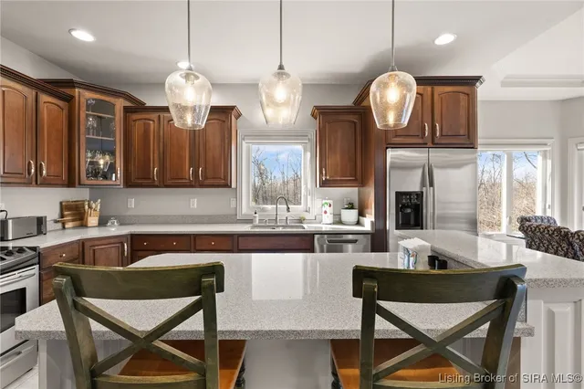 $799,900 | 994 Baumann Drive North, Floyds Knobs, IN 47119