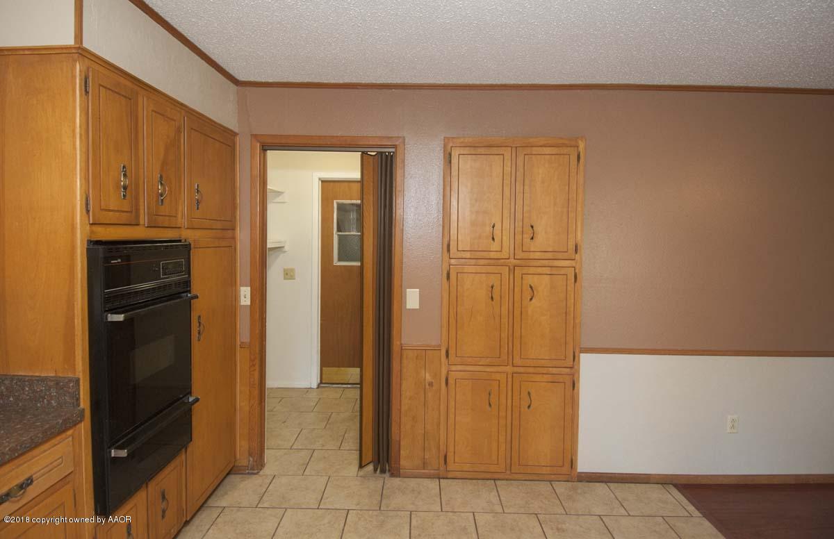 2821 Porter Drive Amarillo, TX 79110 - Photo 12 of 32 DINING AREA VIEW 2