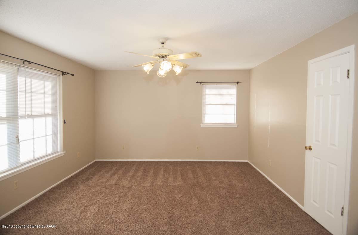 2821 Porter Drive Amarillo, TX 79110 - Photo 17 of 32 MASTER VIEW 4