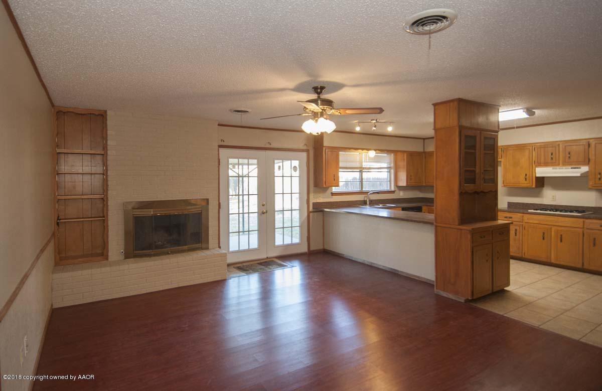 2821 Porter Drive Amarillo, TX 79110 - Photo 7 of 32 DEN VIEW 1