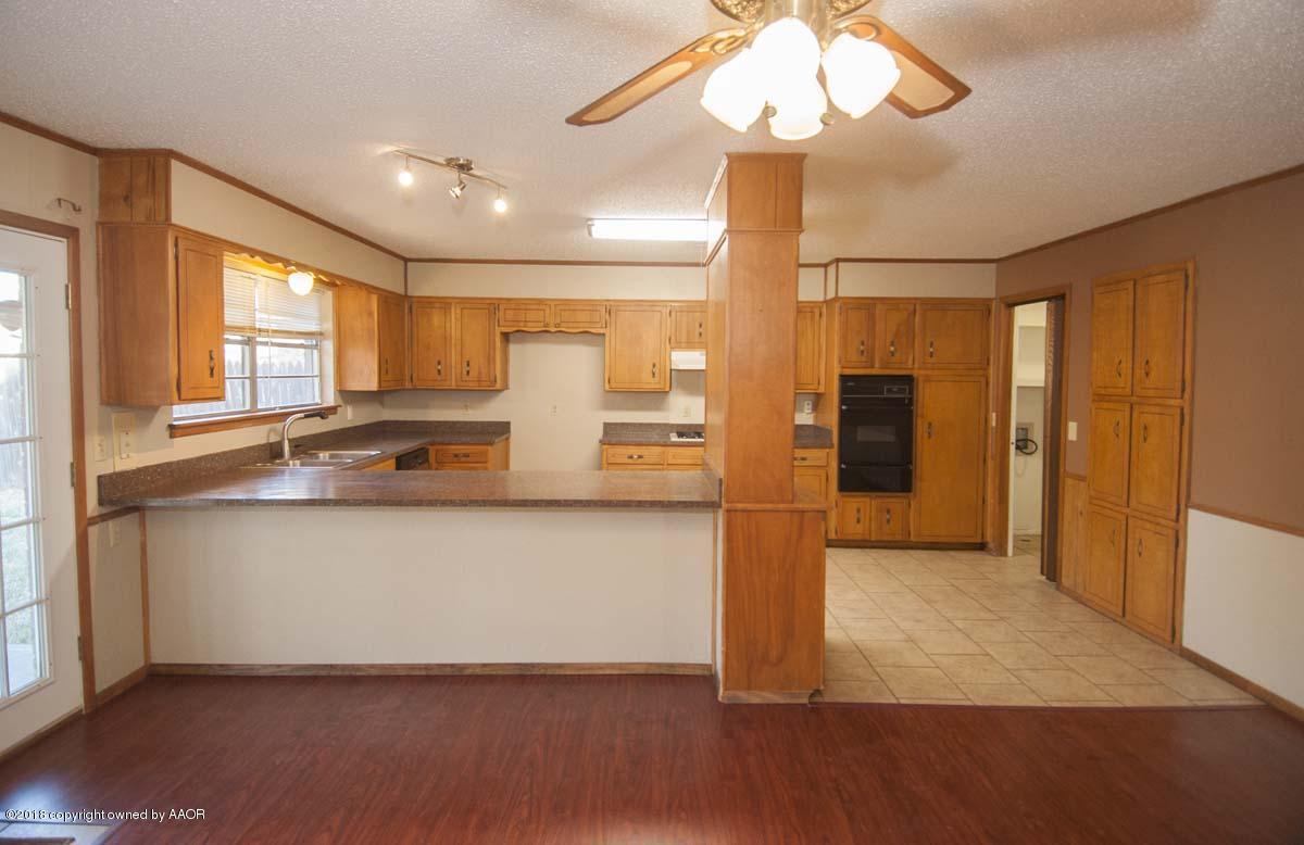 2821 Porter Drive Amarillo, TX 79110 - Photo 9 of 32 KITCHEN VIEW 1
