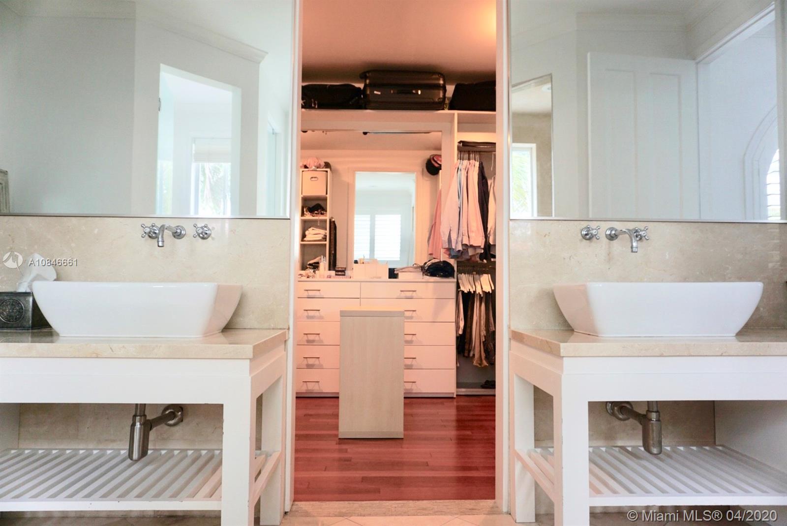 662 Woodcrest Road Key Biscayne, FL 33149 - Photo 20 of 48 Dual sink Master Bathroom and spacious walking closet
