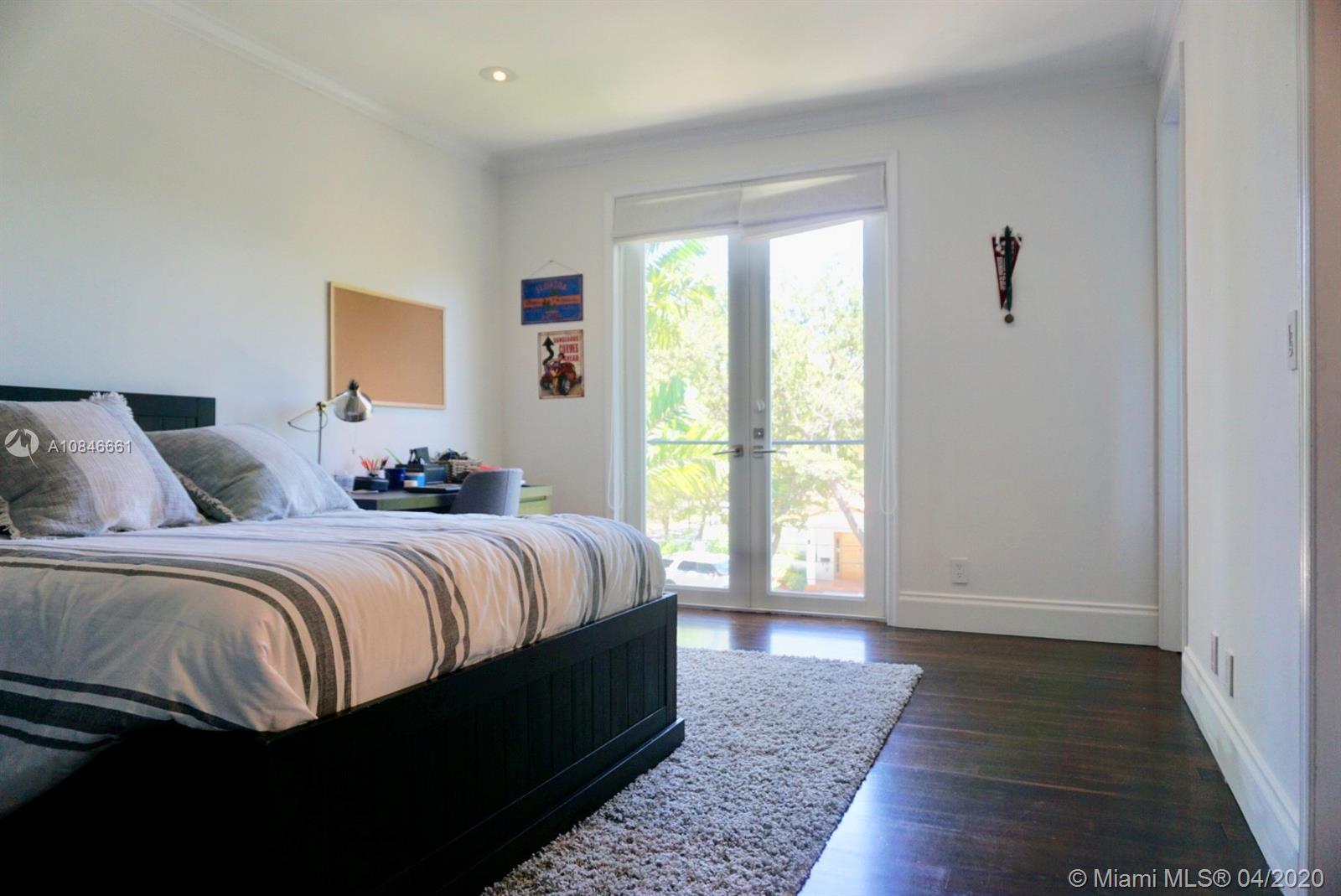 662 Woodcrest Road Key Biscayne, FL 33149 - Photo 22 of 48 Bedroom