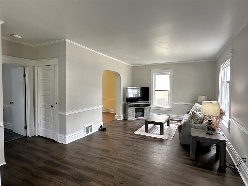 956 Water Street Indiana, PA 15701 - Photo 6 of 26 Living Room
