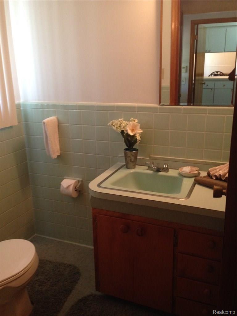 1605 East Long Lake Road Troy, MI 48085 - Photo 33 of 57 IMG_3015.JPG