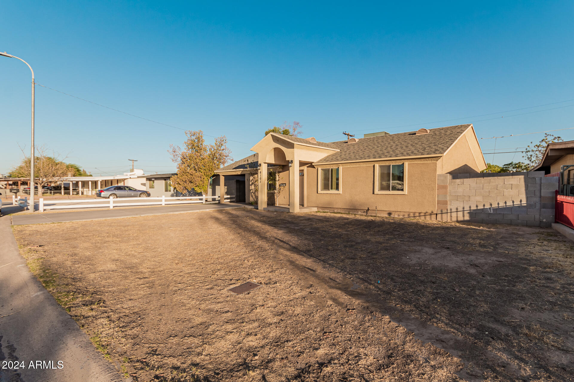6101 North 32nd Drive Phoenix, AZ 85017 - Photo 5 of 36 05 - 32nd
