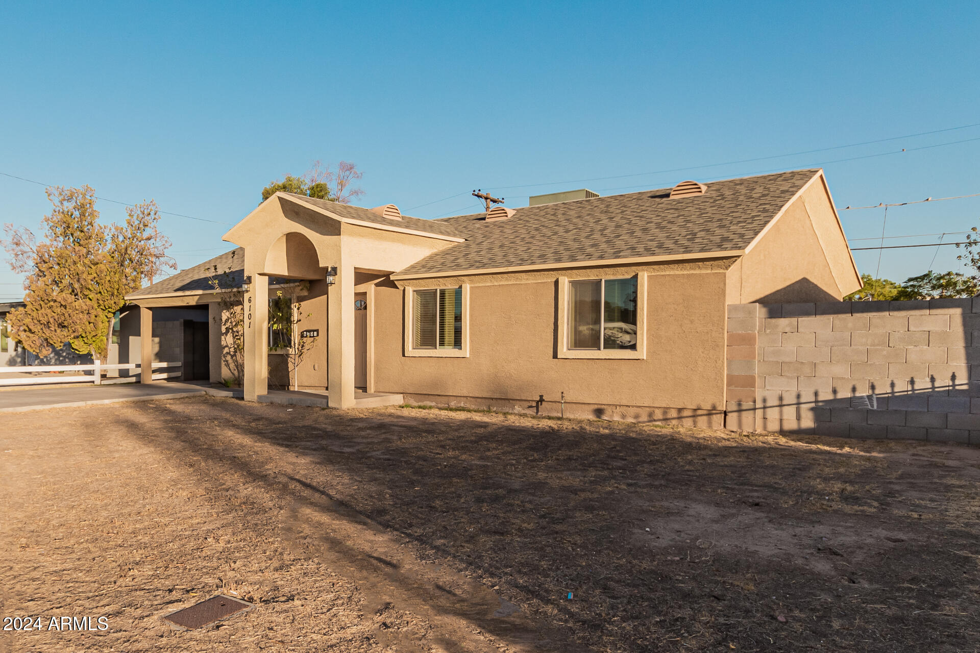 6101 North 32nd Drive Phoenix, AZ 85017 - Photo 6 of 36 06 - 32nd