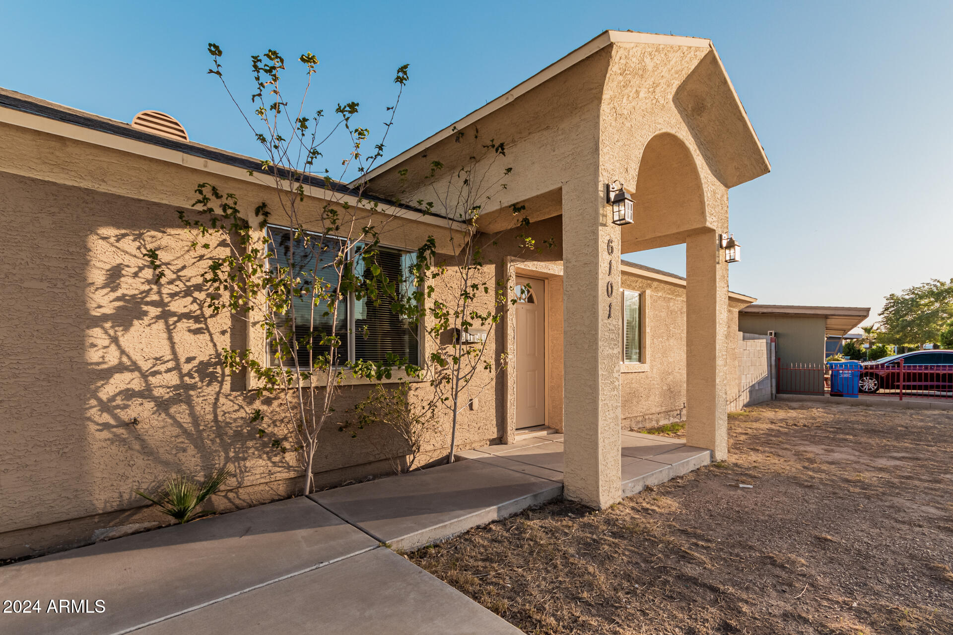 6101 North 32nd Drive Phoenix, AZ 85017 - Photo 8 of 36 08 - 32nd