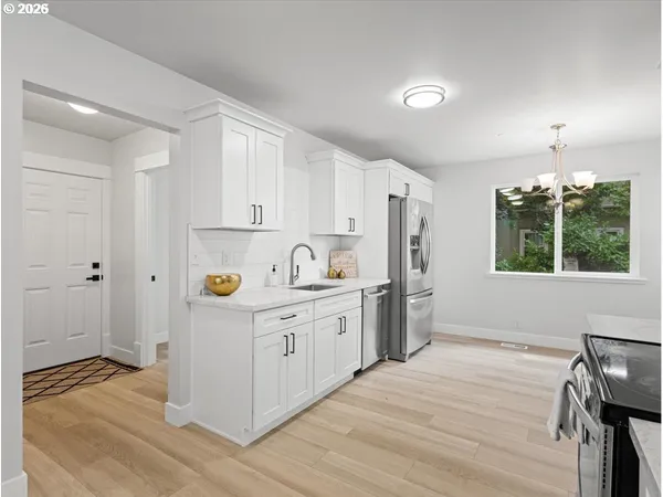 $799,999 | 234 Northeast Cleveland Avenue, Gresham, OR 97030