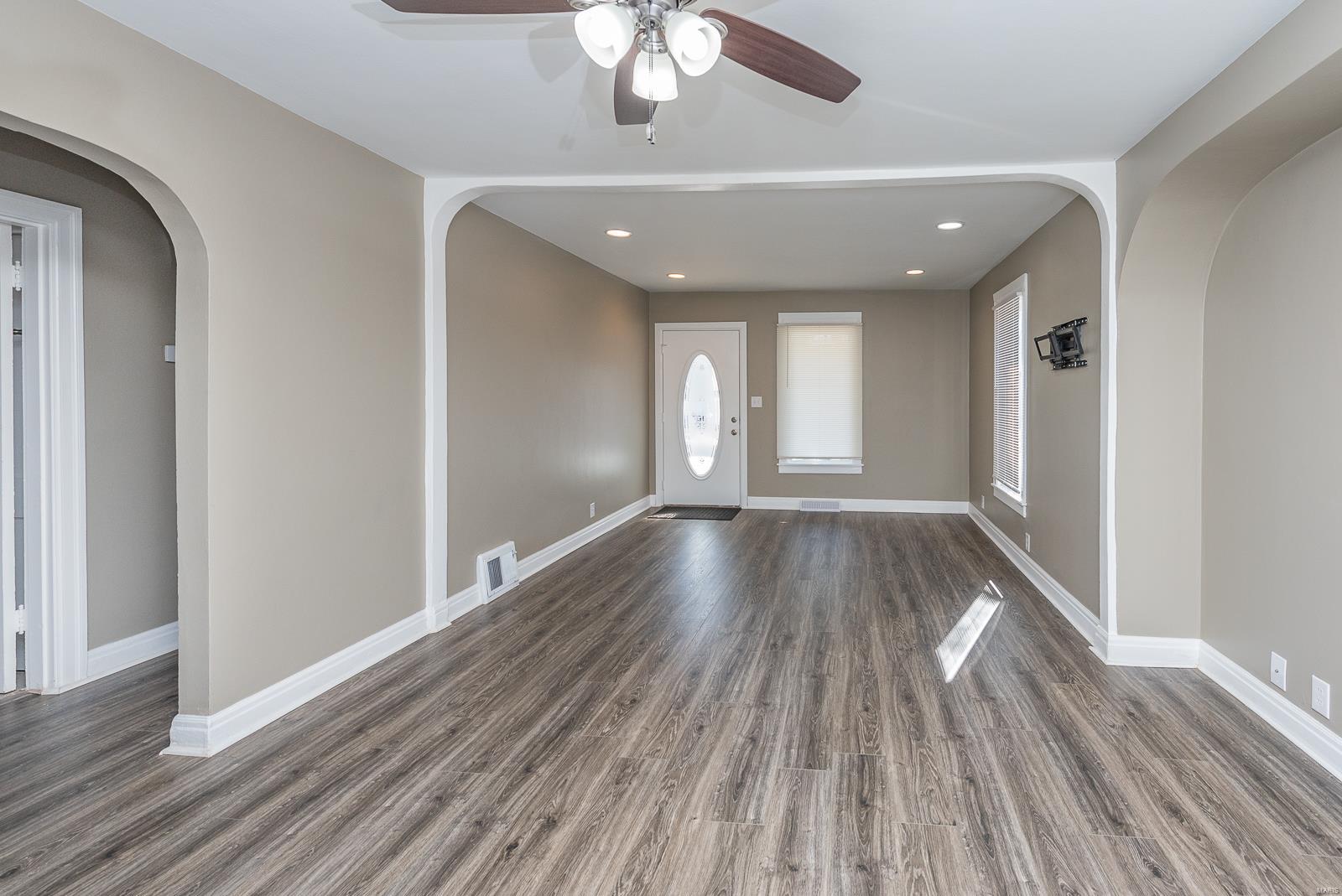 312 Rohm Place Roxana, IL 62084 - Photo 6 of 19