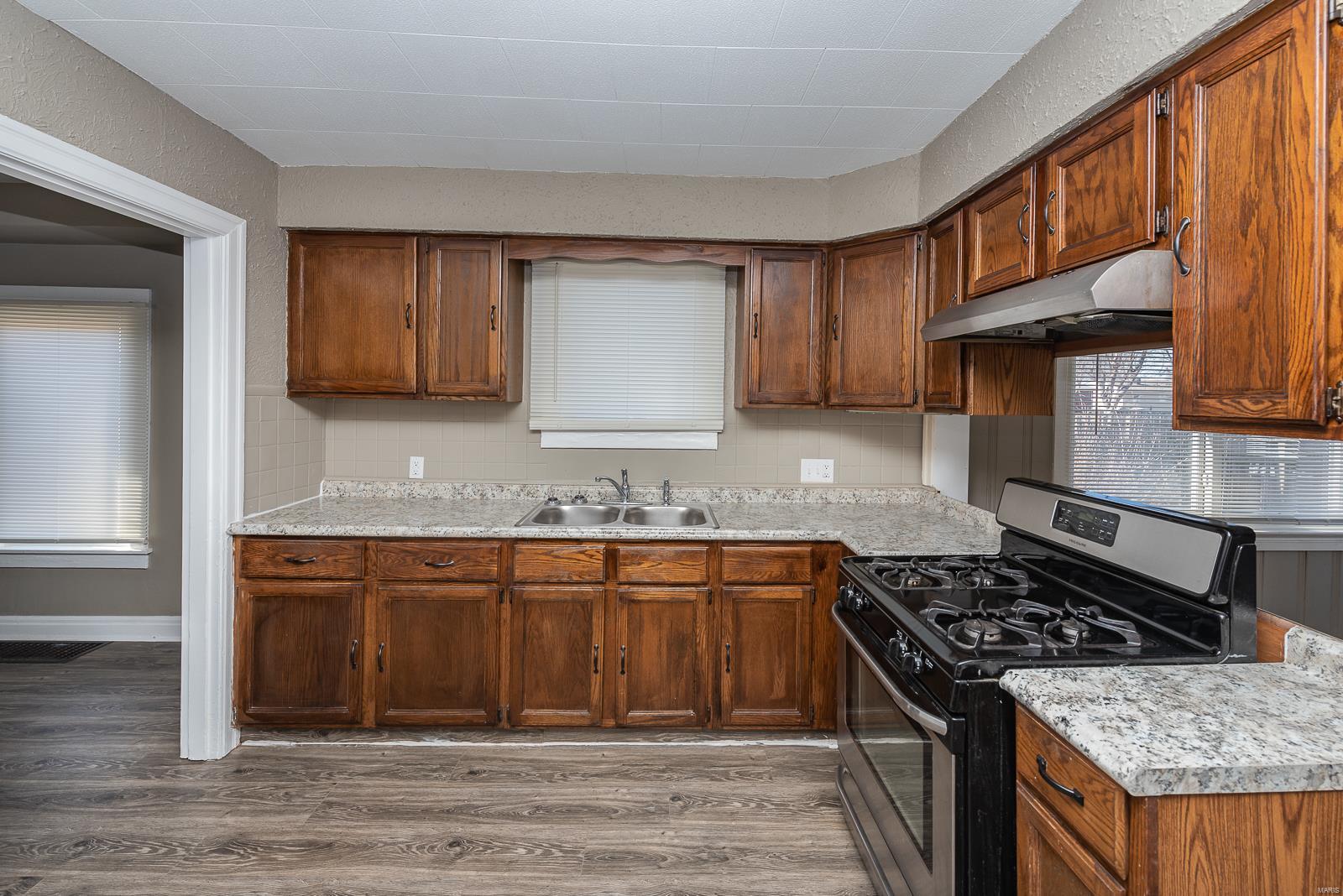 312 Rohm Place Roxana, IL 62084 - Photo 10 of 19