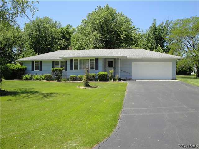 3200 South Lyth Road Hamburg, NY 14219 - Photo 1 of 1 Exterior Front. Welcome to 3200 S. Lyth, Blasdell,