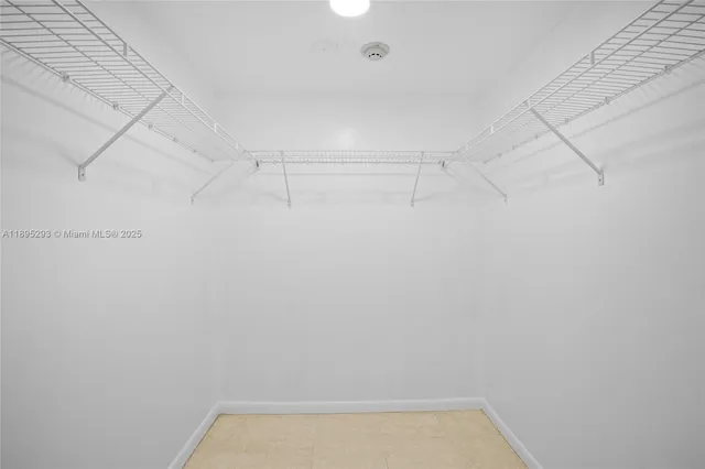 $2,400 | 1060 Northwest 7th Street, Unit 106, Miami, FL 33136