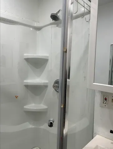 $1,200 | Undisclosed Address, Waterbury, CT 06708