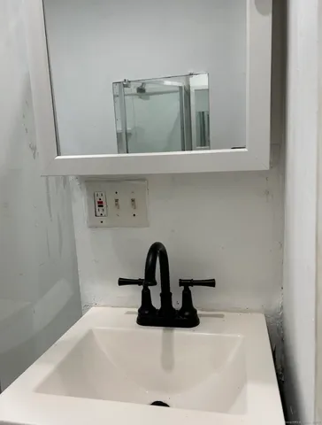 $1,200 | Undisclosed Address, Waterbury, CT 06708