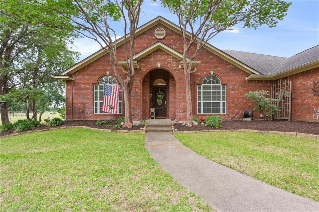 6008 Mesquite Tree Court Waco, TX 76708 - Photo 3 of 39 Open lawn-no fencing
