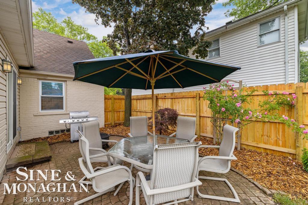 1387 Torrey Road Grosse Pointe, MI 48236 - Photo 39 of 46 50179301-641484aa-9473-4e98-87c0-b382d413fe34.JPG