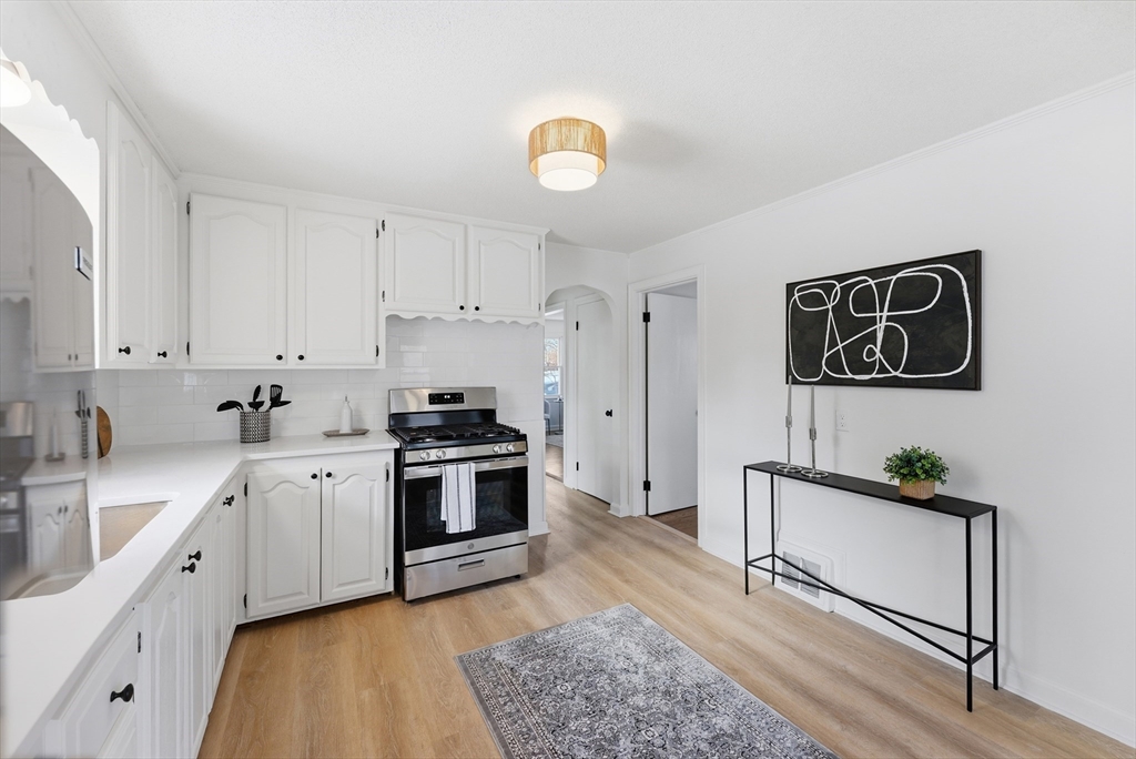 1697 Westover Road Chicopee, MA 01020 - Photo 3 of 36