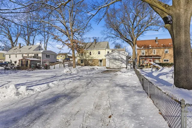 $329,000 | 1697 Westover Road, Chicopee, MA 01020