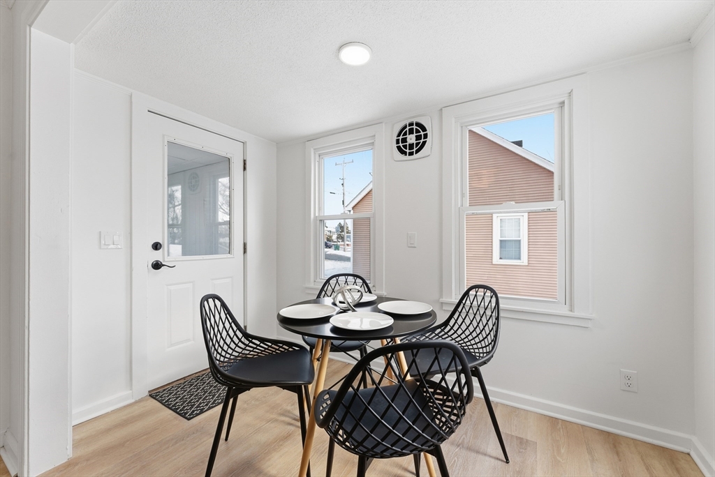 1697 Westover Road Chicopee, MA 01020 - Photo 6 of 36