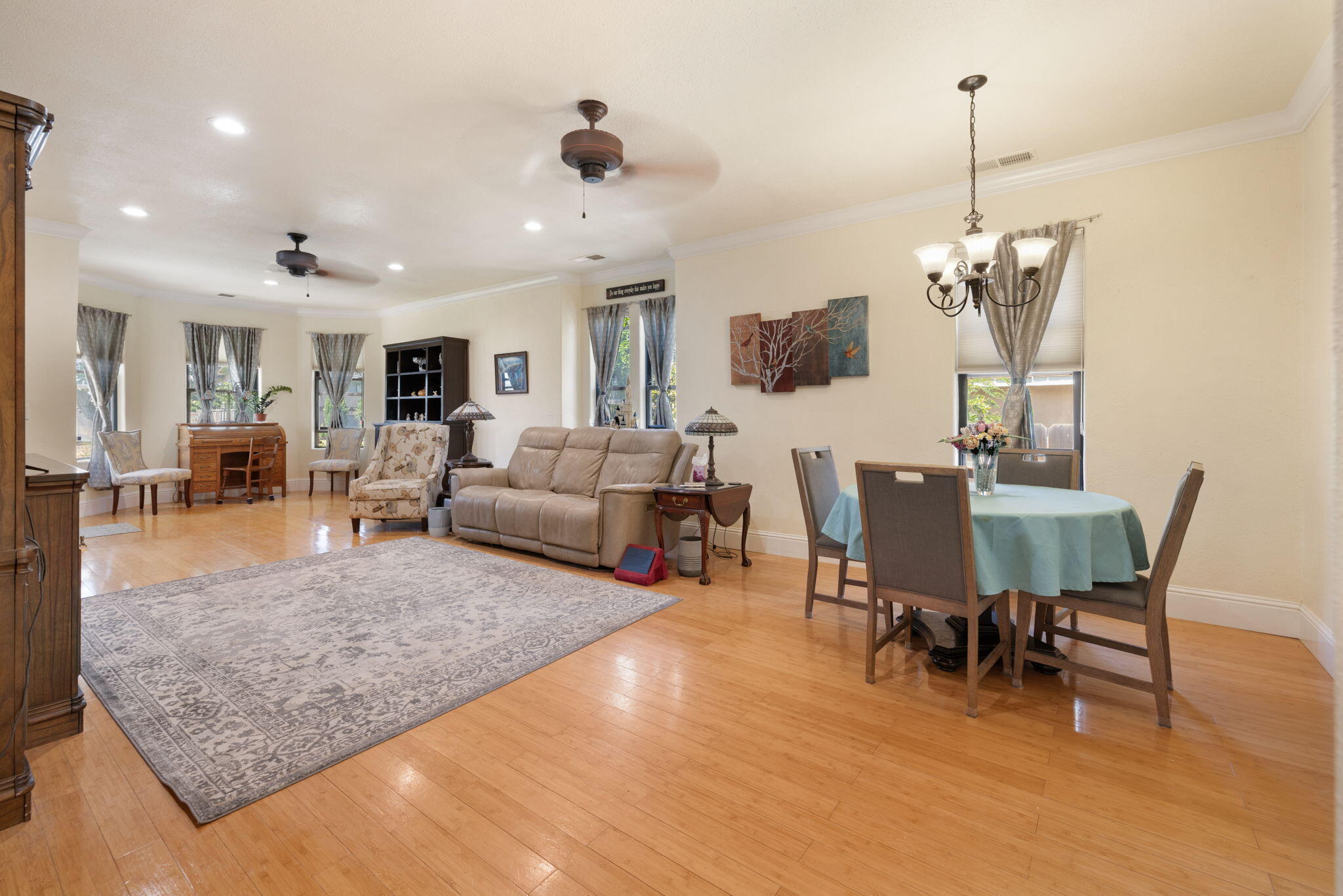 303 North E Street Exeter, CA 93221 - Photo 13 of 44