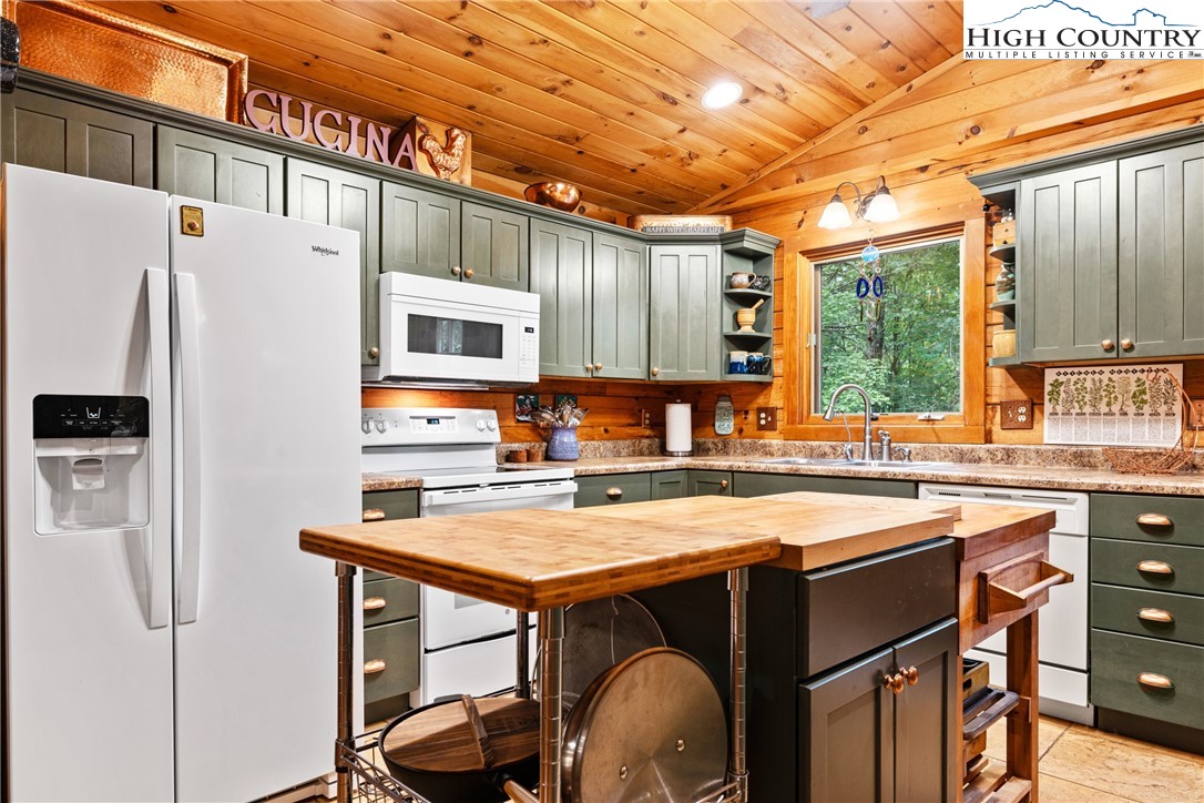 455 Laurel Creek Road Sugar Grove, NC 28679 - Photo 14 of 47