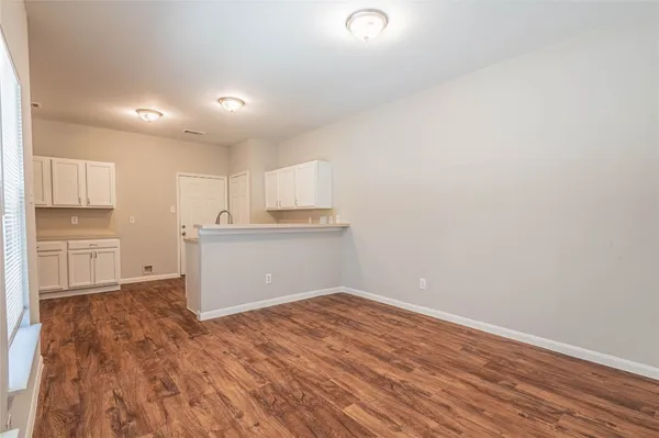 $1,565 | 10061 Sharpton Drive, Houston, TX 77038