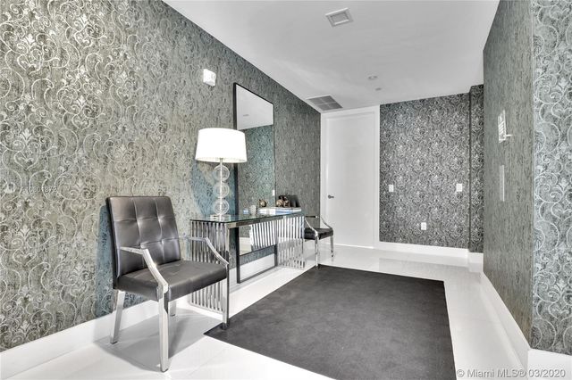 $555,000 | 1100 Biscayne Boulevard, Unit 3602, Miami, FL 33132