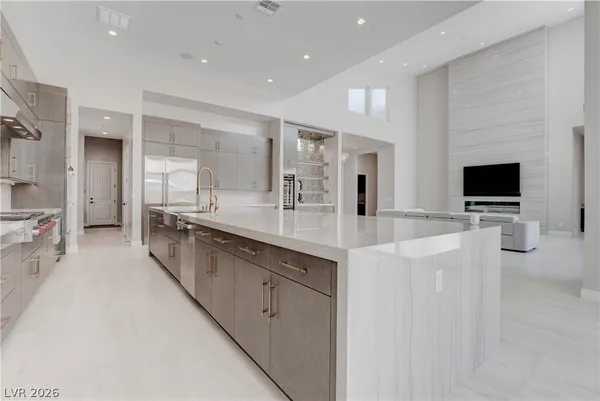 $15,000 | 10949 Rossa Peak Avenue, Las Vegas, NV 89135