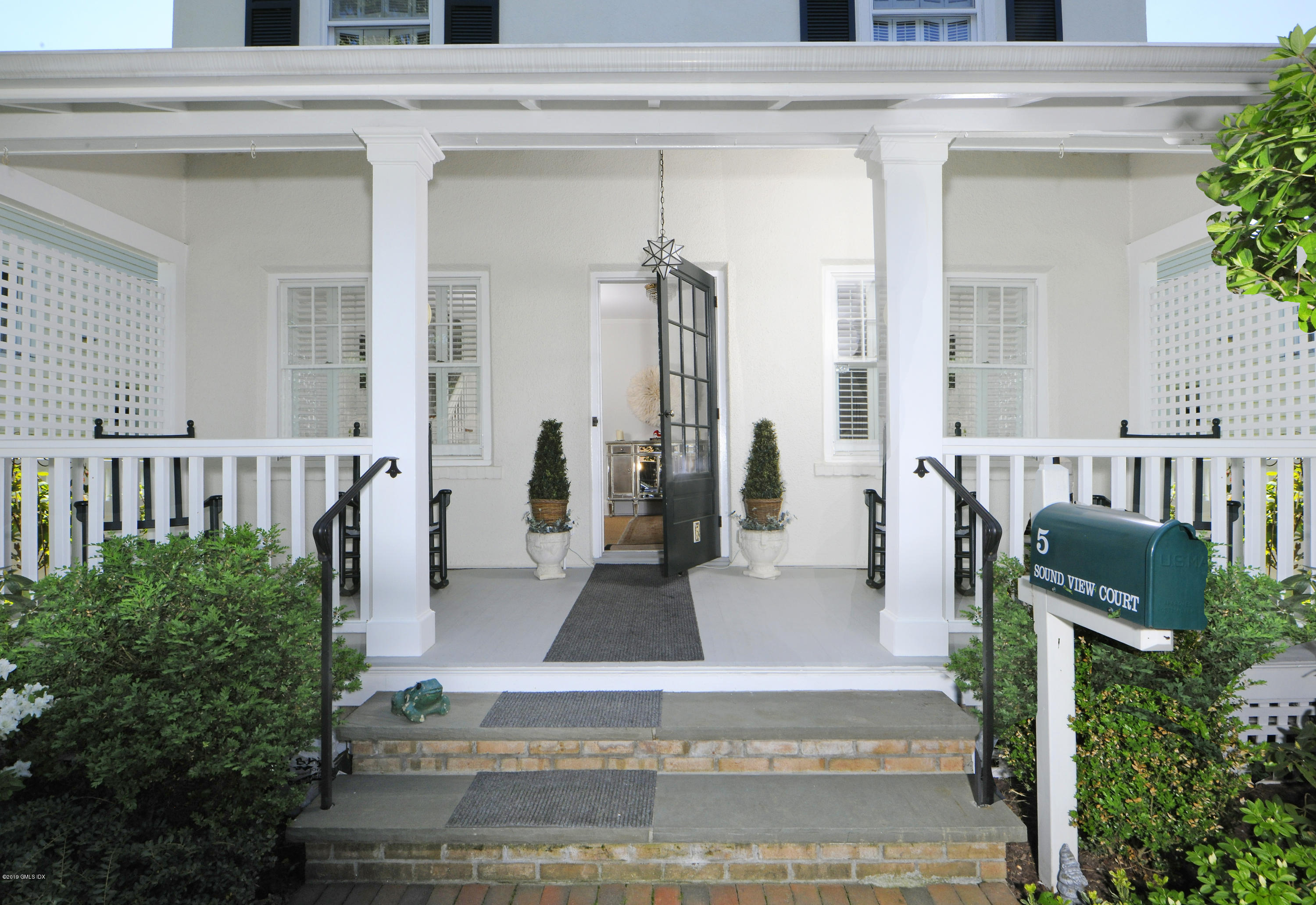 5 Sound View Court Greenwich, CT 06830 - Photo 3 of 13