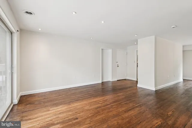 $255,000 | 3240 Hewitt Avenue, Unit 63A, Silver Spring, MD 20906