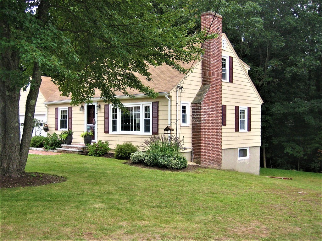2 Oakwood Road Paxton, MA 01612 - Photo 3 of 27 Gallery Image 3